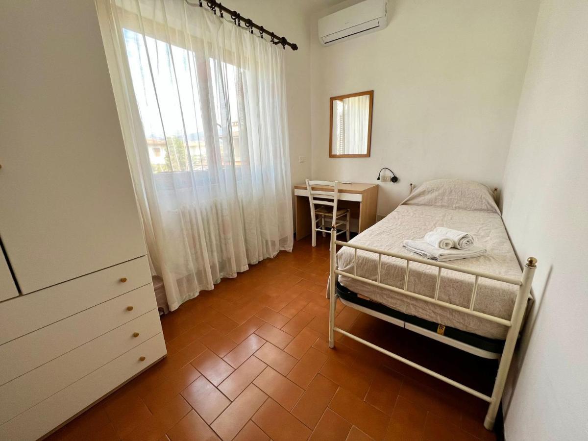 Bed&Breakfast Villa Lorena Форте-дей-Мармі Екстер'єр фото